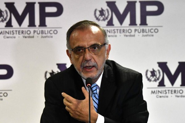 Colombiano dice que seguirá al frente de la Cicig