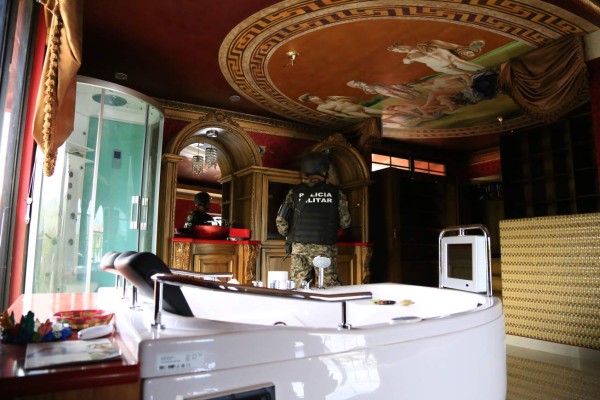 Mulas cargadas con sacos llenos de dólares les hallaron a los hermanos Valle