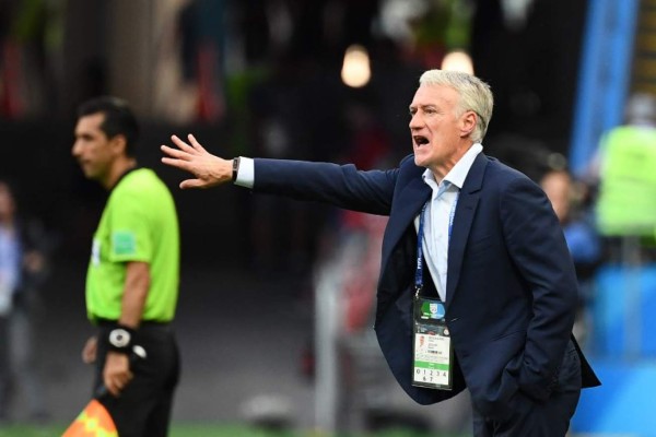 Deschamps logra récord al frente de Francia con 80 partidos