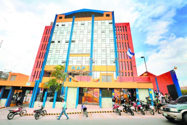 Las AFP tras 4% de seguro de cesantía