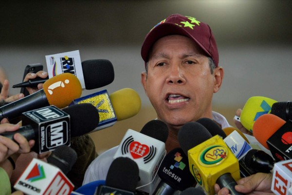 Venezuela: Falcón desconoce resultados y pide nueva votación