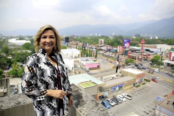 'San Pedro no es una ciudad de palmeras, necesitamos sombra': Indira Molina