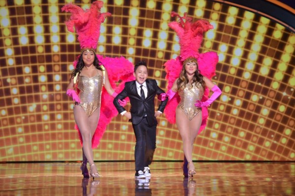 Ángel Romero brilla en Univisión y aprende valiosa lección