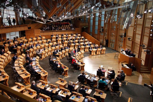 Los diputados británicos aprueban ruptura con la Unión Europea