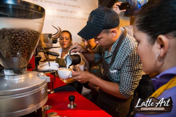 Cafés celebran campeonato de barismo