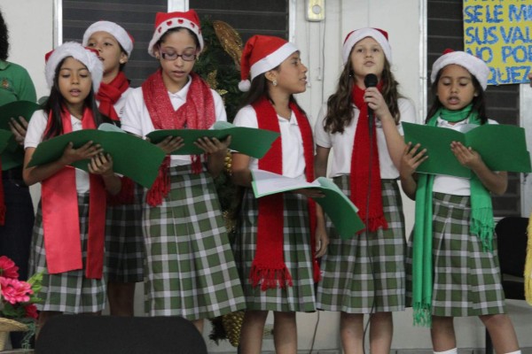 Al unísono promueven la bondad en Navidad