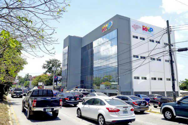 Más de 200 solicitudes de identidad tramitan a diario