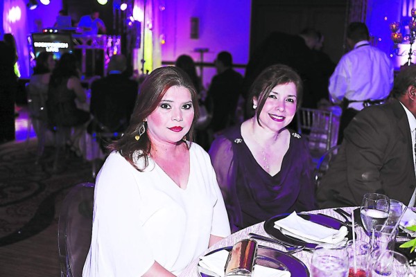 Celebran a lo grande los 15 años de Valeria García