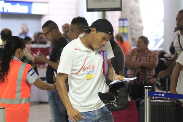 David Meza, volante de Olimpia no quiere ser operado