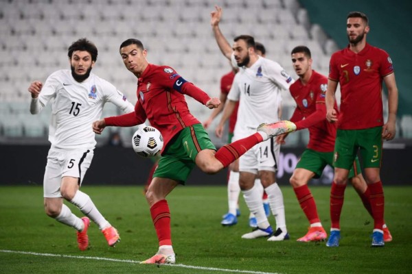 Portugal venció a Azerbaiyán en el inicio de las eliminatorias; Cristiano se fue en blanco