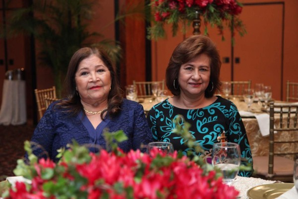 Padre Porfirio Ruiz cumple 50 años de sacerdocio