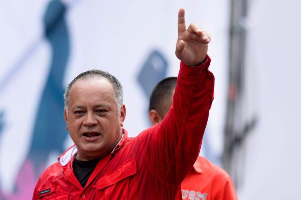 Cabello dice a EEUU que si quiere negociar tiene que hacerlo con Maduro
