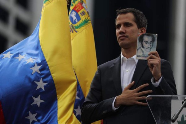 El BID avala a Guaidó en Venezuela y muestra interés en 'trabajar' con él