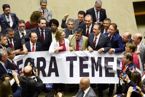 Congreso vota para enjuiciar al segundo presidente en Brasil