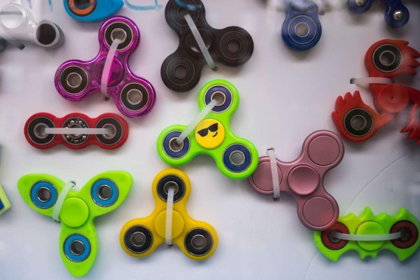 Fidget Spinners, el juguete de moda que amenaza la paz en las escuelas