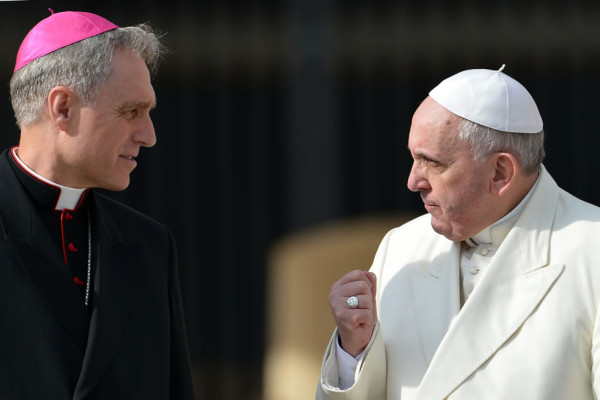 El 'G-8 vaticano' aborda la estructura económica de la Santa Sede