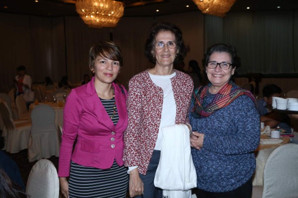 Monseñor Ángel Garachana ofrece prédica