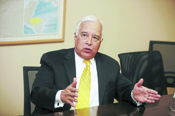 Sistema judicial debe contar con jueces calificados y bien pagados