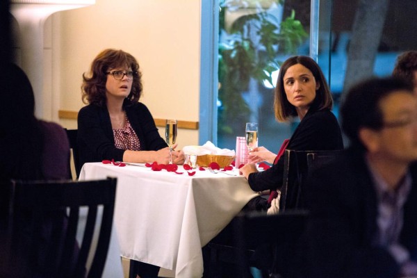 UNDATED -- BC-HOLLYWOOD-WATCH-SUSAN-SARANDON-ART-NYTSF — Mother, Daughter and Issues: Susan Sarandon and Rose Byrne play mother and daughter in the new comedy “The Meddler.” (CREDIT: Photo by Jaimie Trueblood. Copyright 2016 Sony Pictures Classics.)--ONLY FOR USE WITH ARTICLE SLUGGED -- BC-HOLLYWOOD-WATCH-SUSAN-SARANDON-ART-NYTSF -- OTHER USE PROHIBITED.