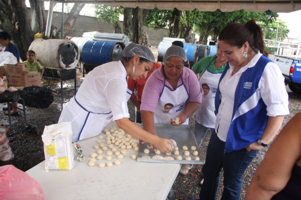 Juan Orlando Hernández cerrará campaña con vigilia nacional