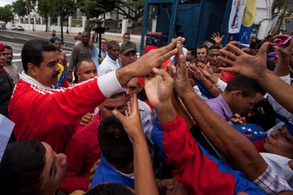 Oposición denuncia 'golpe judicial' para impugnarle 22 diputados