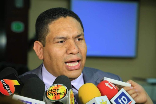 Mañana aplican pruebas de confianza a candidatos a magistrados