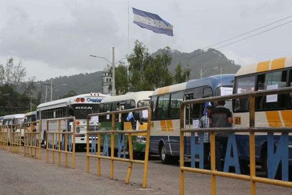 Transportistas definirán hoy si mañana retoman paro
