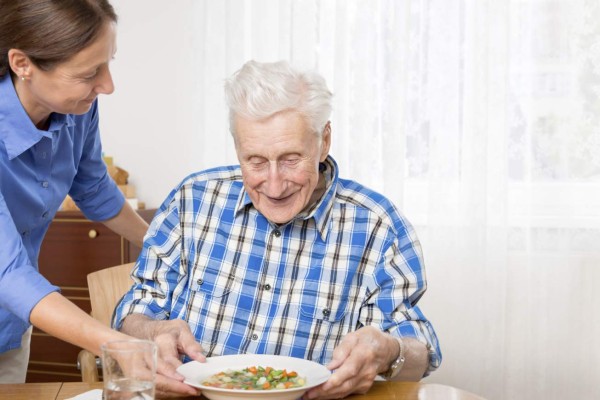Comidas agradables podrían ser clave en la atención del Alzheimer