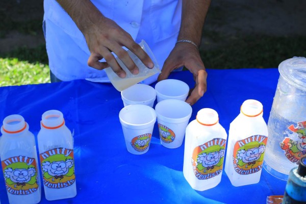 Crea una pasta de dientes para elefante