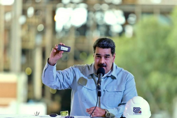 Maduro nombra a hermano de Chávez como embajador en Cuba