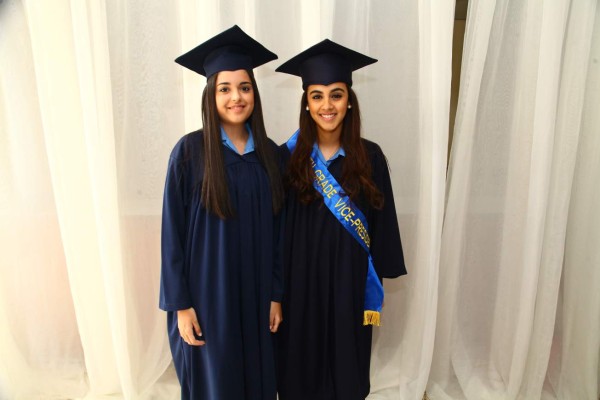 Alumnos de la Escuela Internacional Sampedrana se gradúan