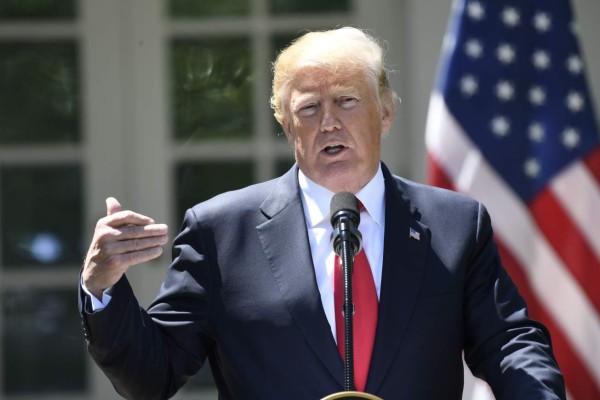 Filtran preguntas que Trump responderá a fiscal sobre Rusia