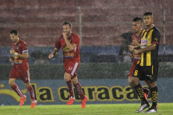 El Real España sigue sin poder ganarle al Vida