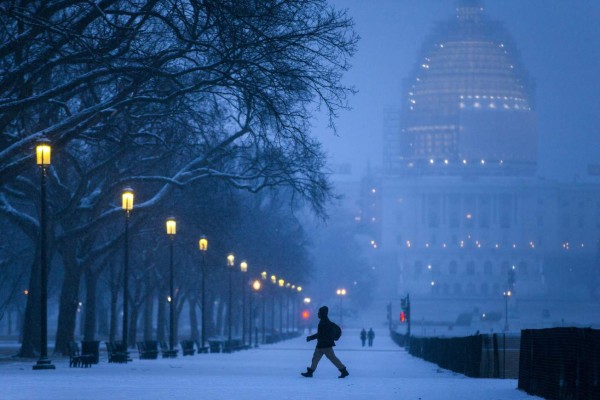 Más de 180 millones de personas tiemblan de frío en EUA