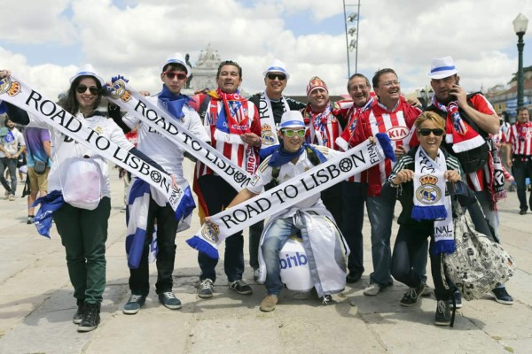 Una invasión española se toma pacíficamente Lisboa antes de la final