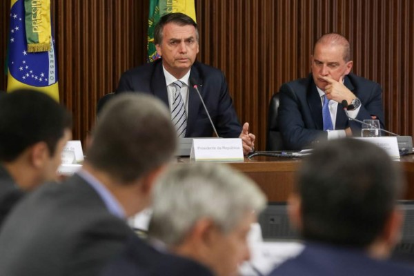 Bolsonaro despedirá a todos sus funcionarios con ideas 'comunistas'