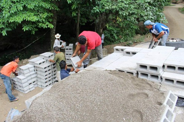 Mejoran calidad de vida de 600 habitantes con proyecto de agua en Villanueva
