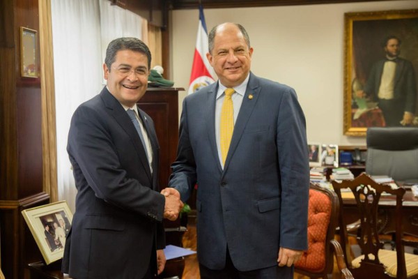 JOH y Guillermo Solís hablan sobre migrantes cubanos