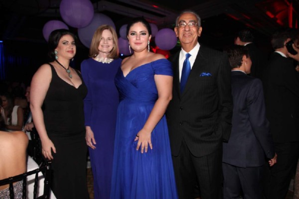 Escuela Americana y su espléndida fiesta de graduación