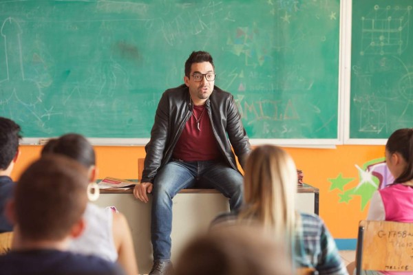 Estrenos: Hoy tiene una cita de intriga, comedia y fantasía