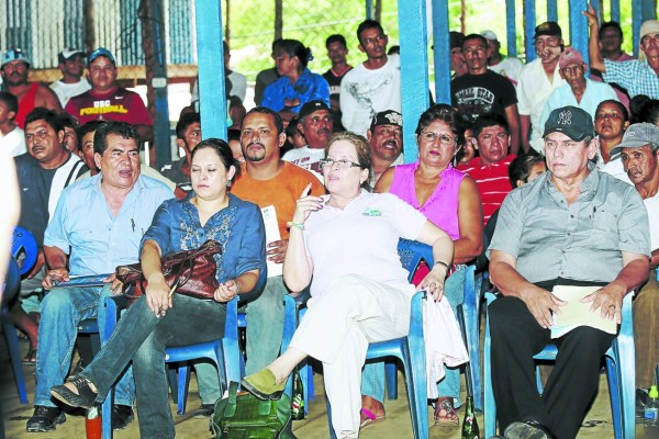 Pescadores hondureños piden exoneración de impuestos en combustibles