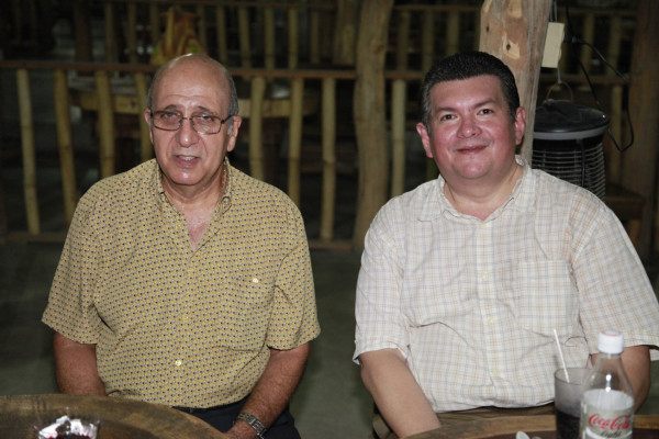 Festejo de tradiciones y hermandad