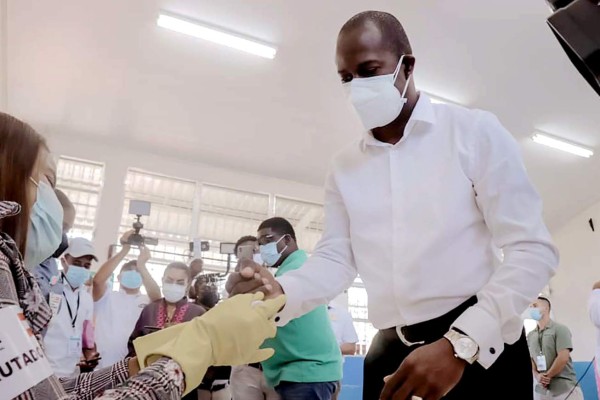 Ceibeños acudieron masivamente a las urnas a votar