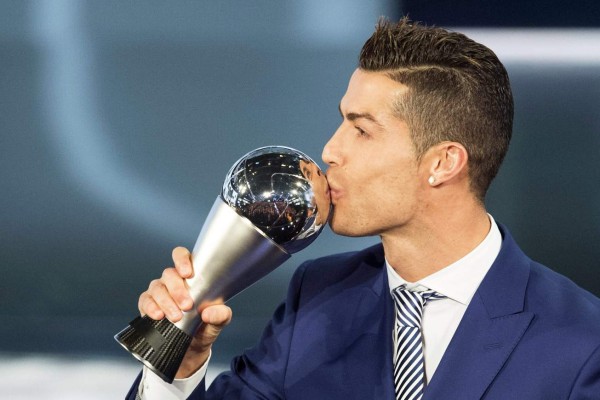 Cristiano Ronaldo es proclamado el mejor jugador del 2016