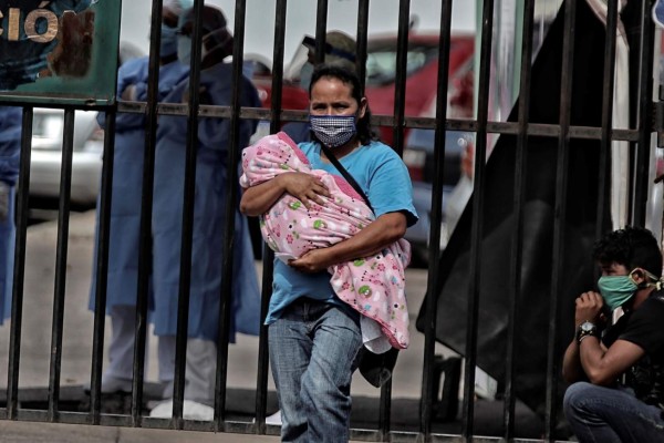 Madres hondureñas recuerdan su día confinadas por coronavirus