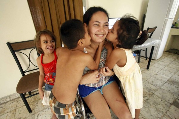 Heidy recupera a sus hijos después de ocho meses