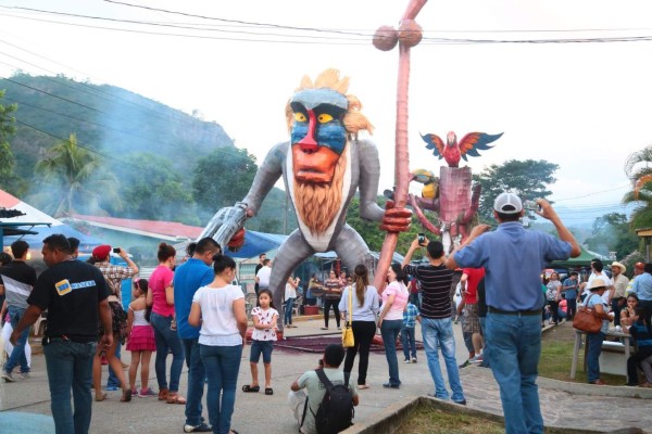 Honduras se encanta con las Chimeneas Gigantes