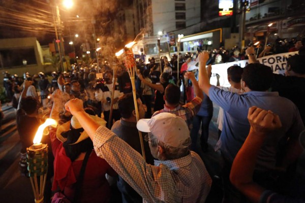 Se profundiza la crisis de la Oposición Indignada