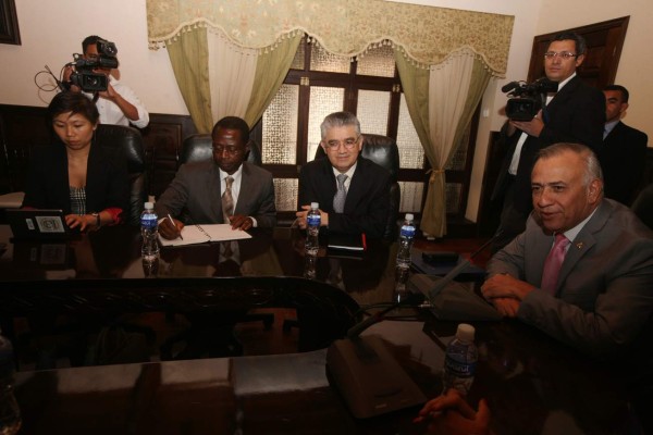 Misión del Gobierno de Honduras viajará a reunión con el FMI