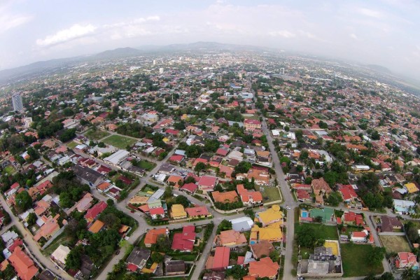 Solo el 20% de los habitantes de San Pedro Sula tiene carro propio